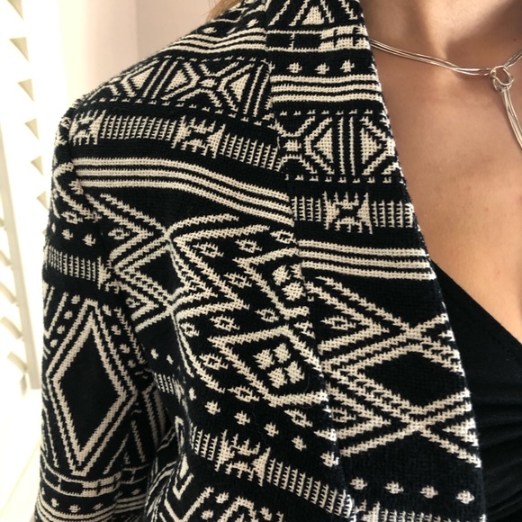 Solddd Outtt - Picture 3 of 5